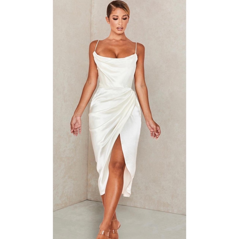 House of CB: REVA IVORY SATIN BALCONY
CORSET DRESS (NEW!)